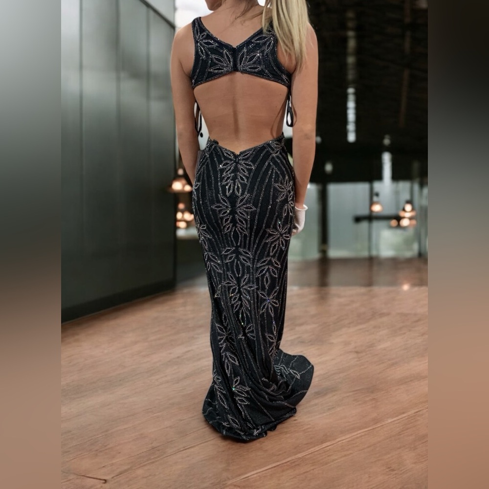 JOVANI 66965 black embellished gown size 2 - Picture 2 of 13